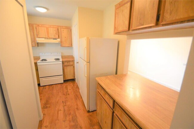 Building Photo - 4227 Pershing Pointe Pl