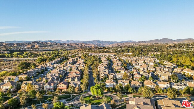 Building Photo - 24040 Dandelion Ln