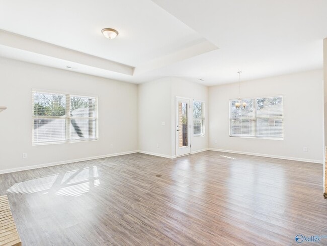 Building Photo - 149 Fernhill Dr NW