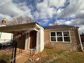 Building Photo - 2-Bedroom, 2-Bath Home with Back Porch & F...