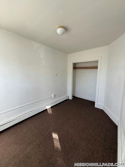 Building Photo - 8 Parker Hill Ave