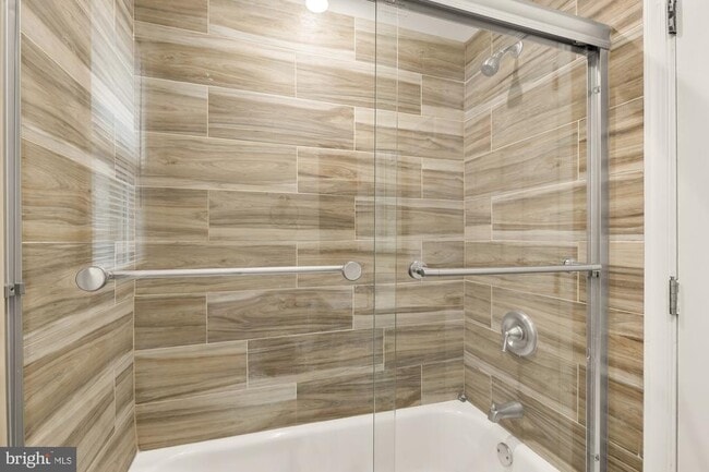 Building Photo - 4131 Hunt Pl NE