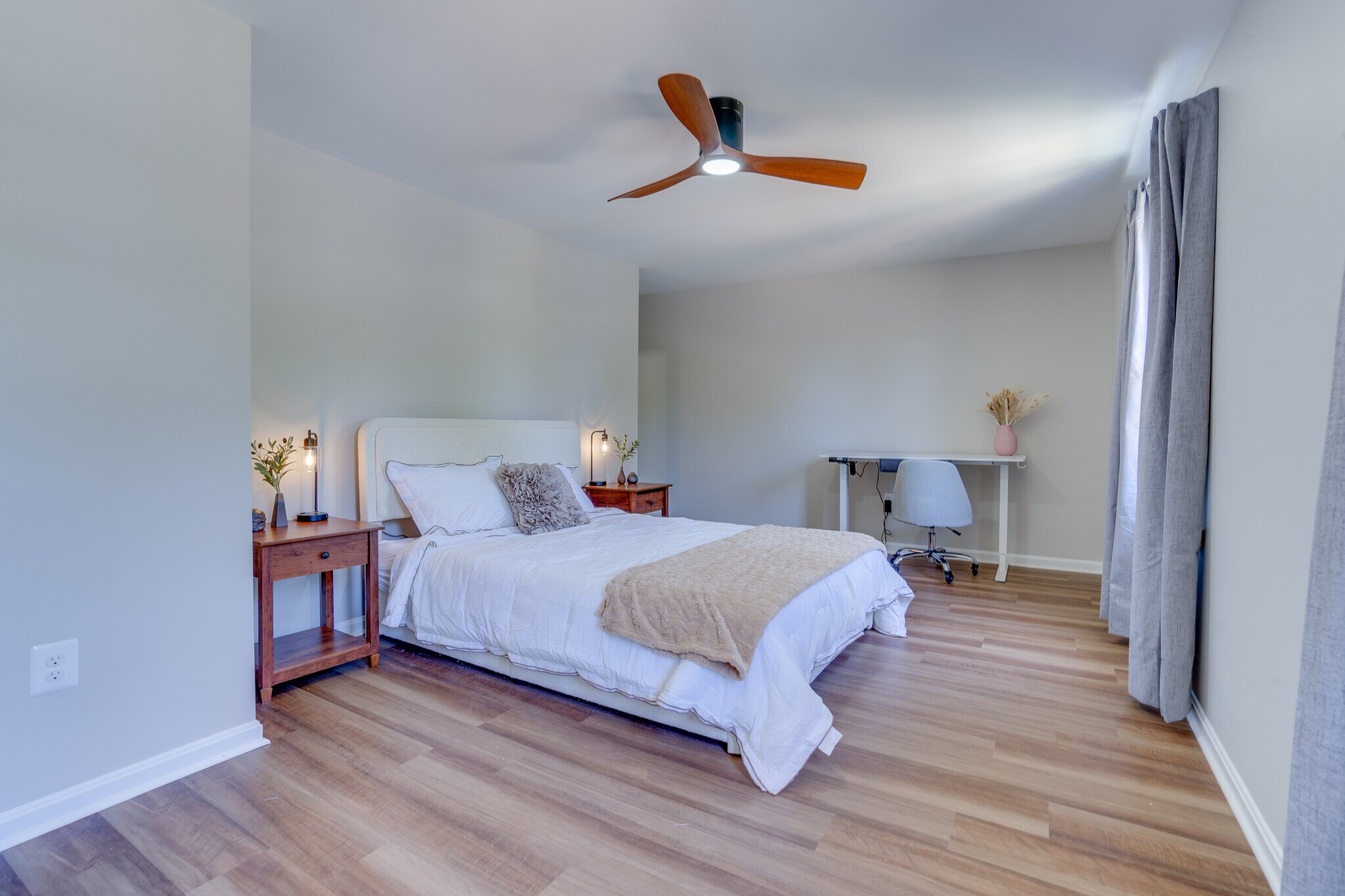 Primary Bedroom - 8056 Central Park Dr