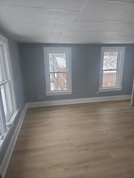 Building Photo - 19 East St