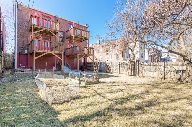 Building Photo - 1340 McCausland Ave