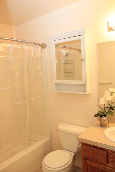 Primary Bathroom - 7626 W Opohonga Ln