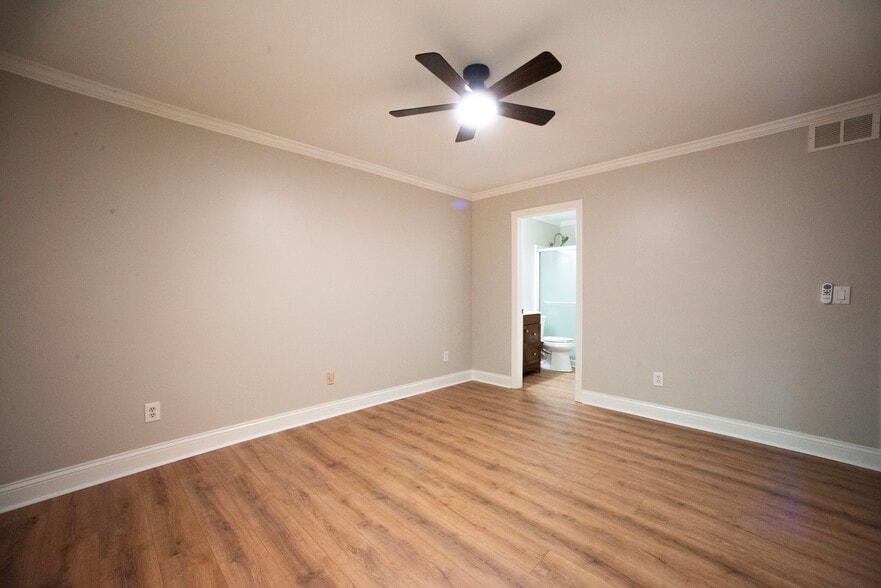 Primary Bedroom w/ Bathroom - 1101 Old Hammond Chase