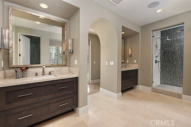 Building Photo - 12 Water Port