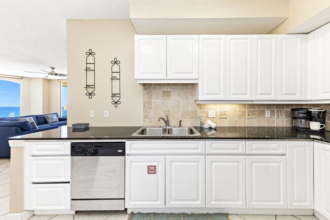 Building Photo - 13599 Perdido Key Dr