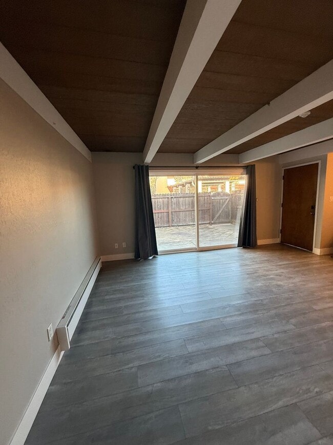 Building Photo - 79 Avram Ave