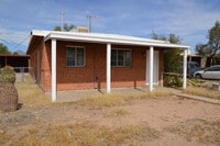 Building Photo - 4525 E Montecito St