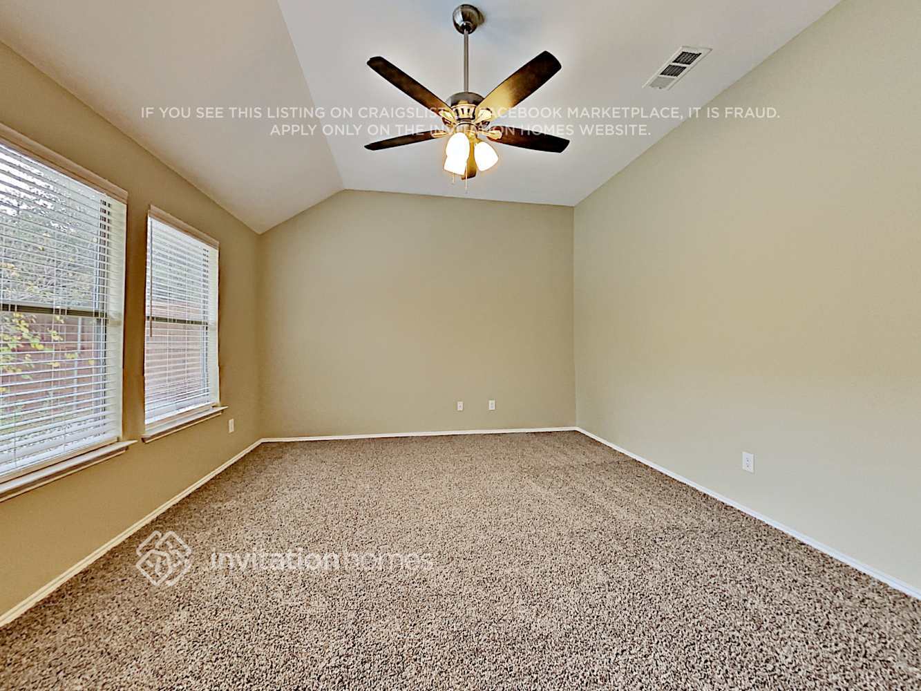 Building Photo - 510 Maplewood Dr