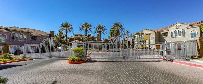Building Photo - Resort Living 1 Bedroom Condo In West Las ...
