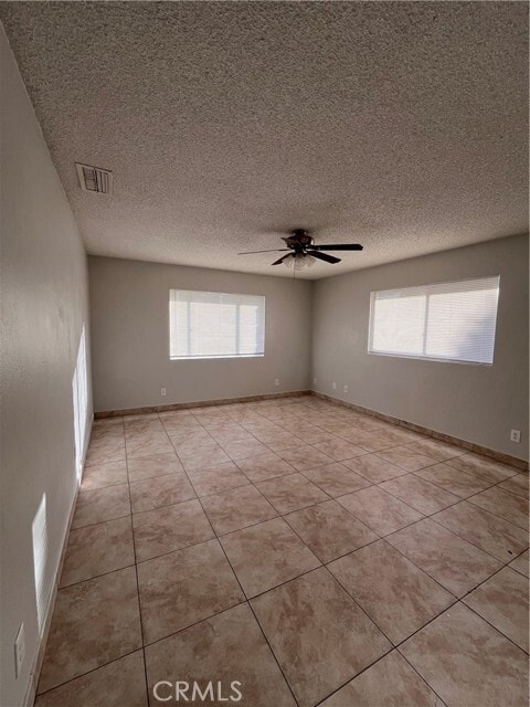 Building Photo - 43052 Charlton Ave