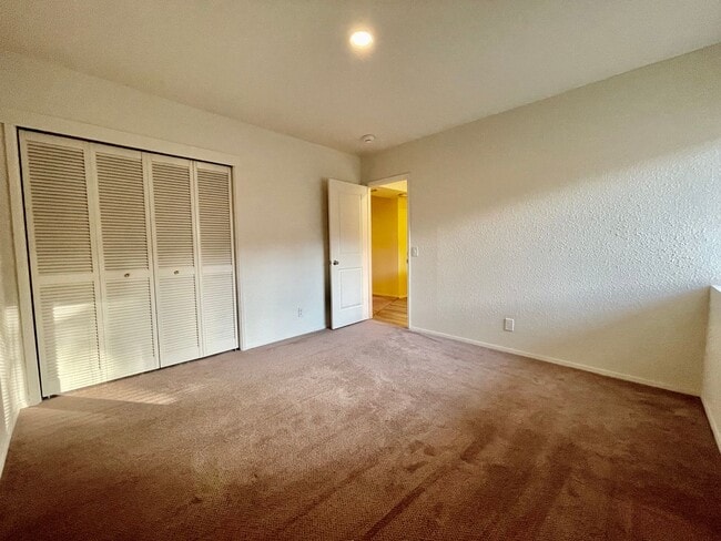 Building Photo - One Bedroom ADU in Broadview!