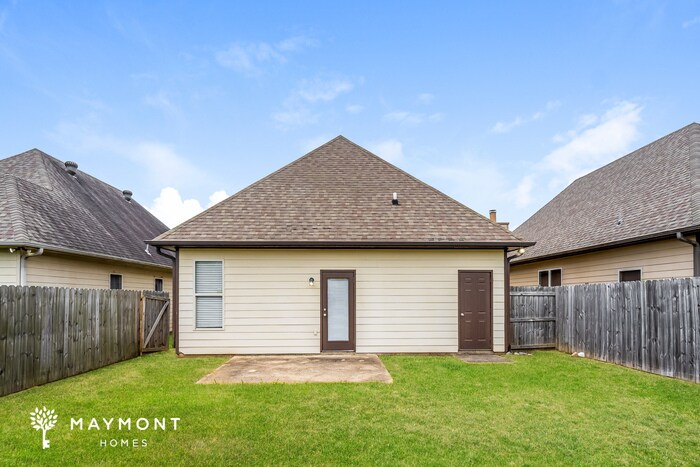 Building Photo - 1104 Washington Dr