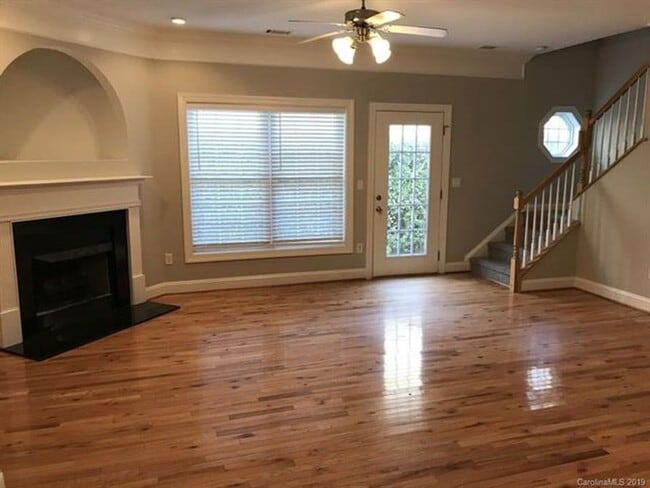 Building Photo - Now Renting charming  2 bedroom 2.5 bath town home In South Charlotte!