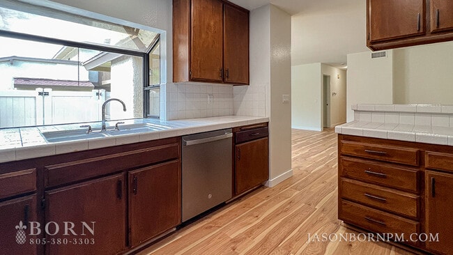 Building Photo - 1109 Catlin St