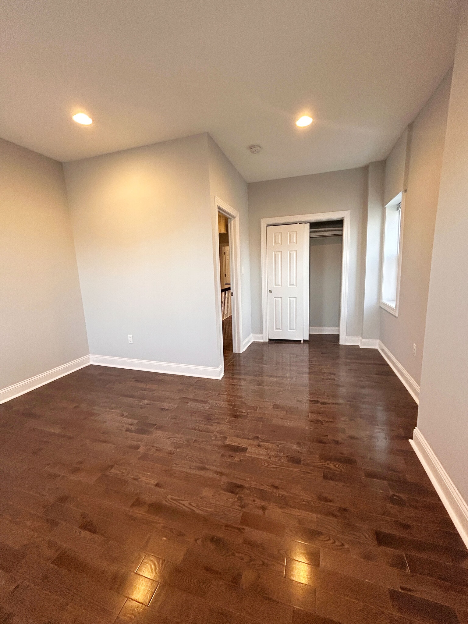 Building Photo - 157 E Duval St