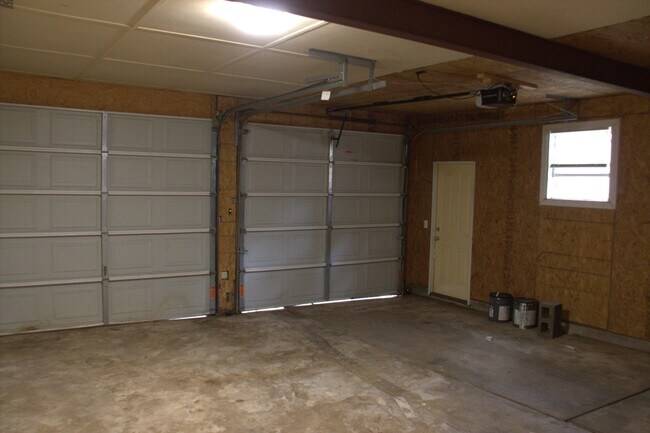 Building Photo - 514 Delaney Rd NW