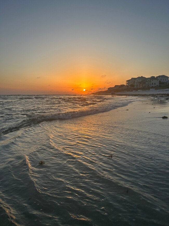 Building Photo - 937 Ridgewood Way