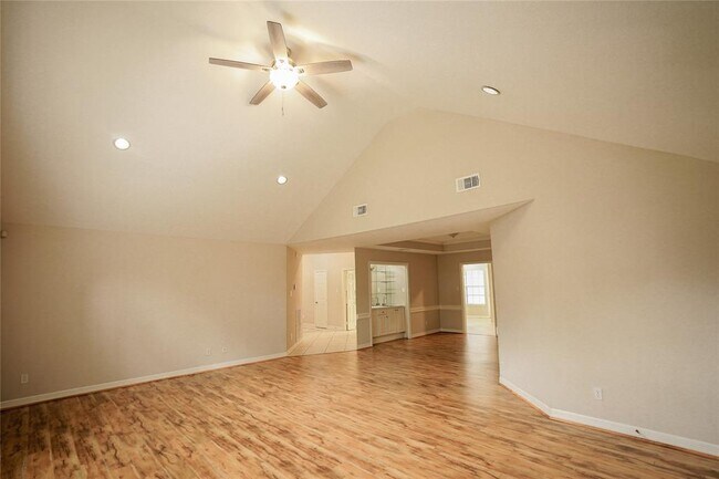 Building Photo - 14106 Glen Canon Ln