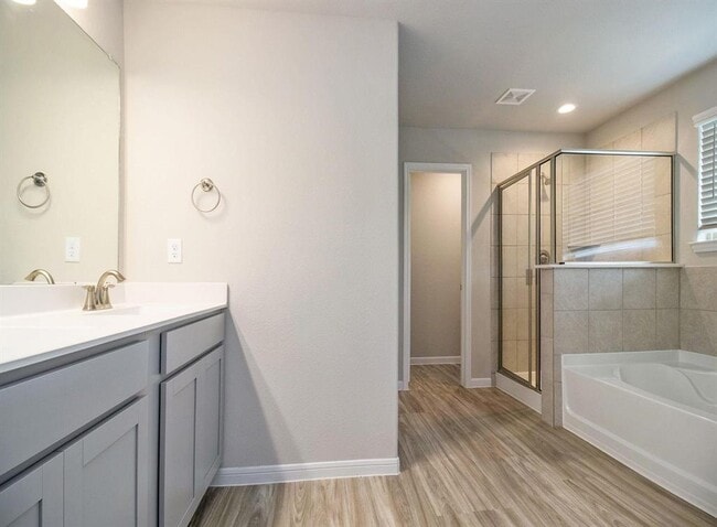 Building Photo - 13205 Leisure Cove Dr
