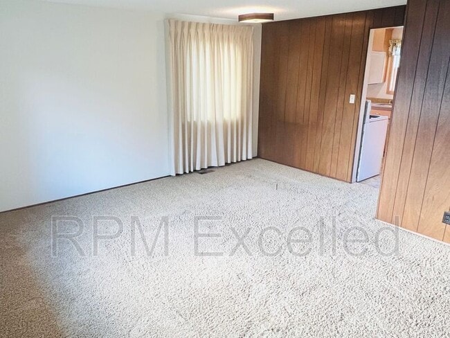 Building Photo - 112 SW 185th St