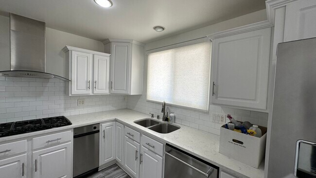 Building Photo - 22544 Marlin Pl