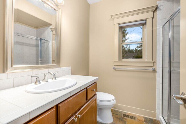 Building Photo - 23530 NE 13th Pl