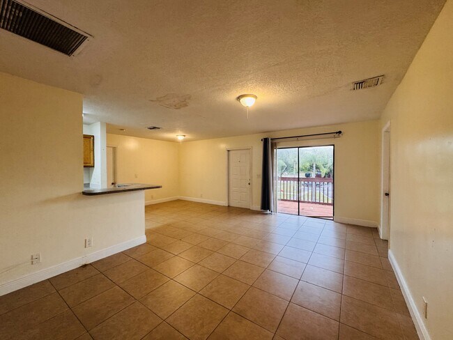 Building Photo - 7 Crossings Cir