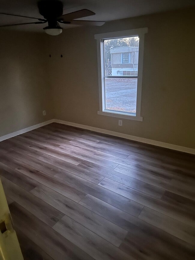 Building Photo - Bryson Mobile Home