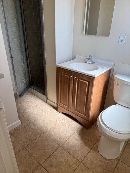 Building Photo - 1515 Harmon St