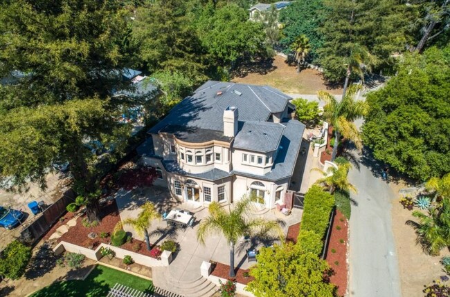 Building Photo - Gorgeous Monte Sereno Estate on Spacious Private Lot