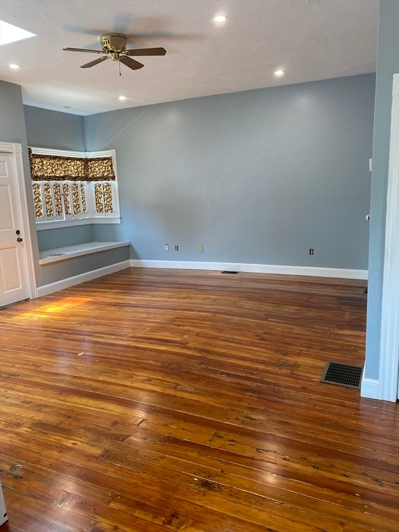 Building Photo - 1193 Pleasant St