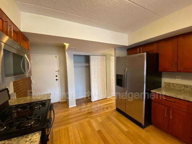 Building Photo - 5657 Harpers Farm Rd