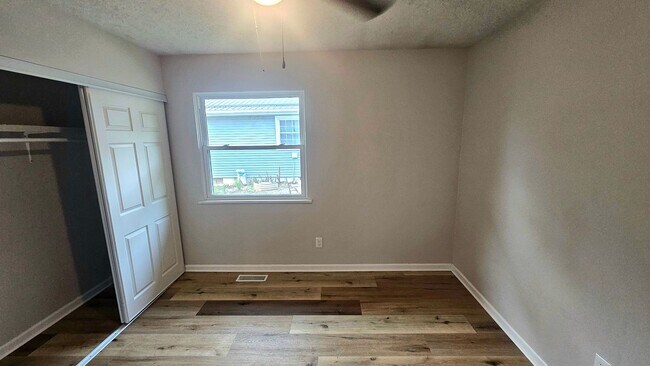 Building Photo - 1817-1819 Sawmill Pl Mansfield OH 44904