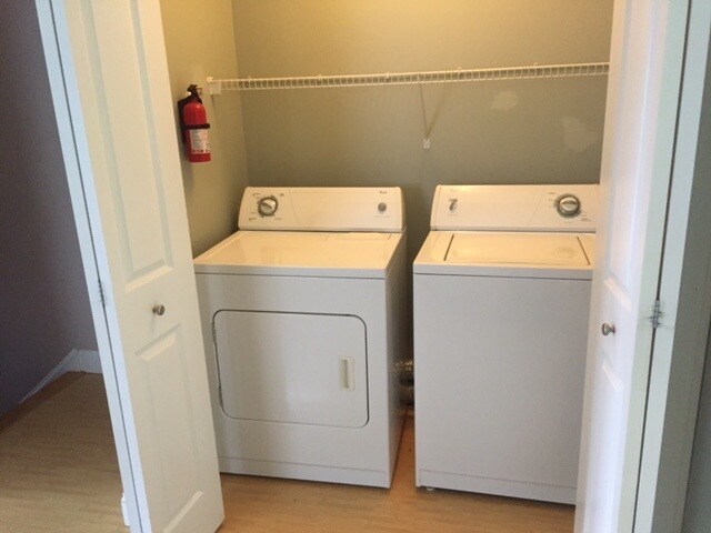 Laundry - 294 Saratoga Ave