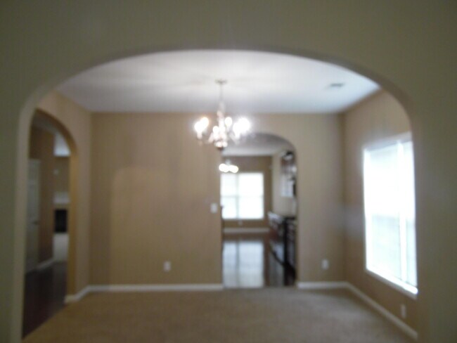 Building Photo - 541 Bulrush Trace