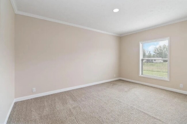 Building Photo - 52 Vacation St