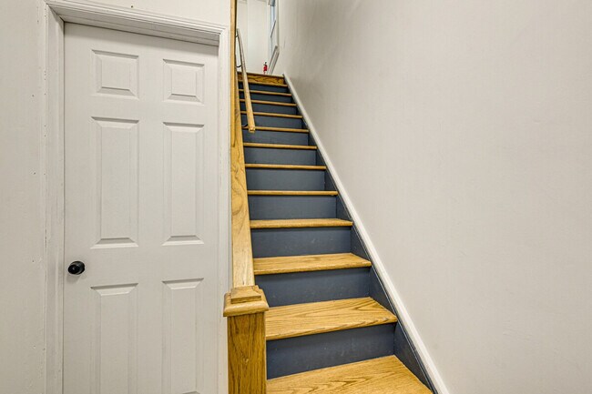 Building Photo - 81 Southside Ave