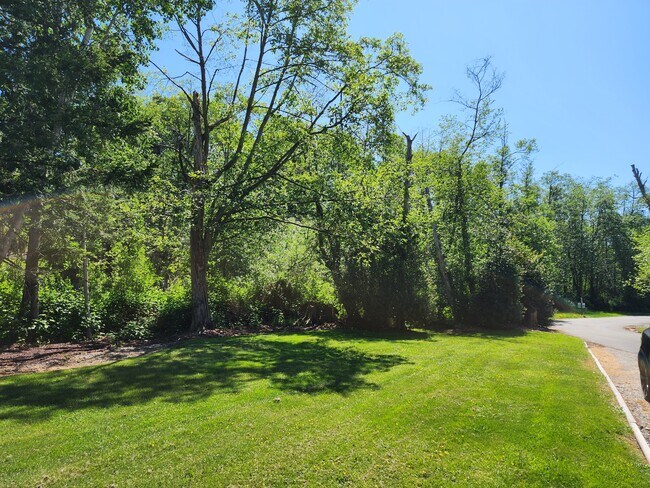 Building Photo - 13502 36th Pl W