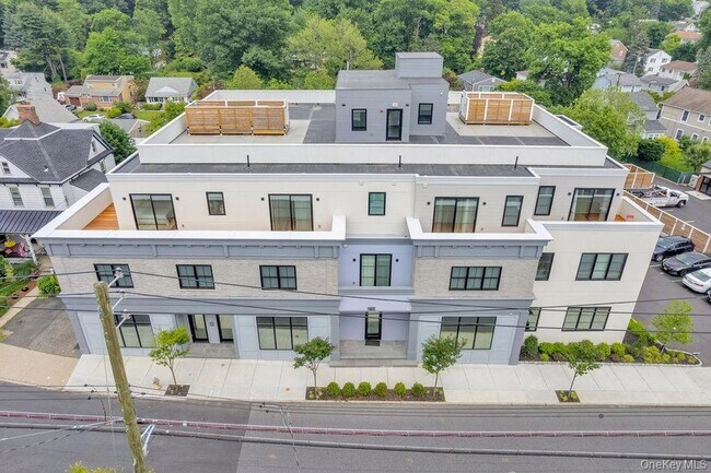 Building Photo - 185-191 Ashford Avenue Unit 12