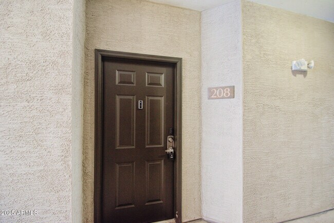 Building Photo - 435 W Rio Salado Pkwy
