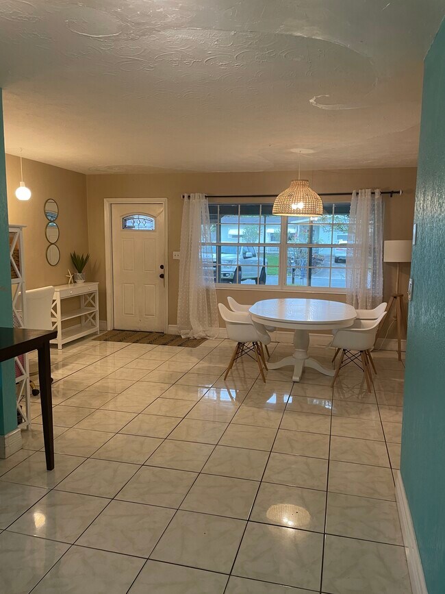 Building Photo - 6449 101st Way N