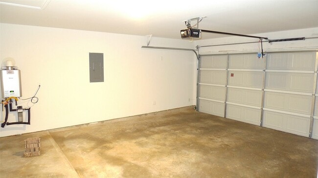 Building Photo - 3715 Zoeys Wy