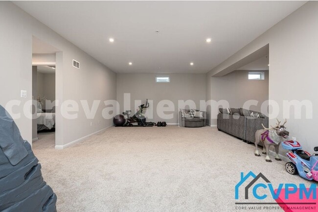 Building Photo - 2636 Orchard Oriole Way