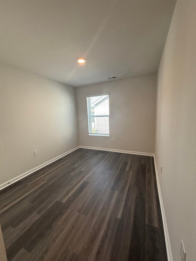 Building Photo - 160 Harvest Gold Dr