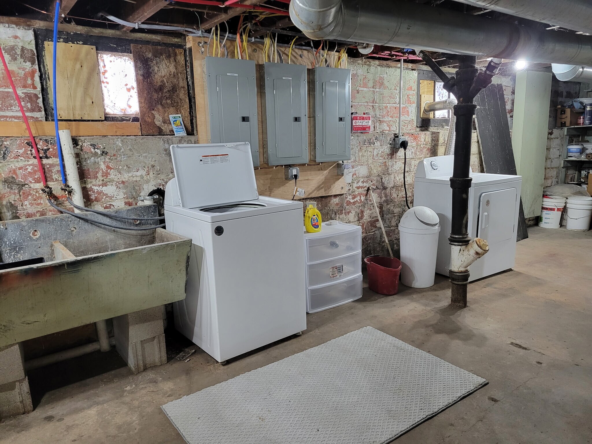Basement/ laundry room - 1276 W 89th St