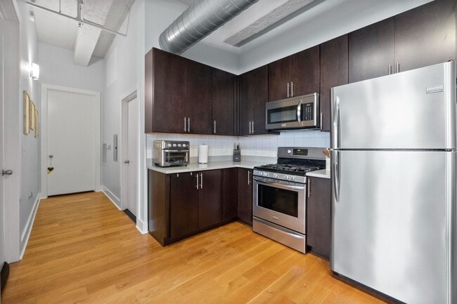 Building Photo - 325 Palisade Ave